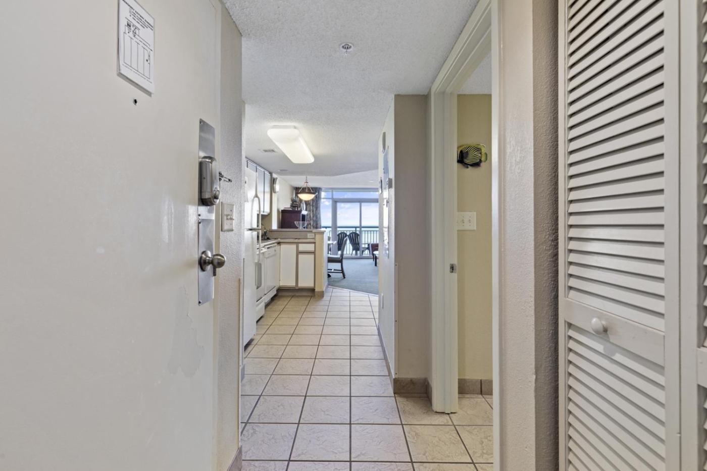 Hosteeva Stunning Atlantica Resort Condo W Ocean-Front Views And Pools マートルビーチ エクステリア 写真