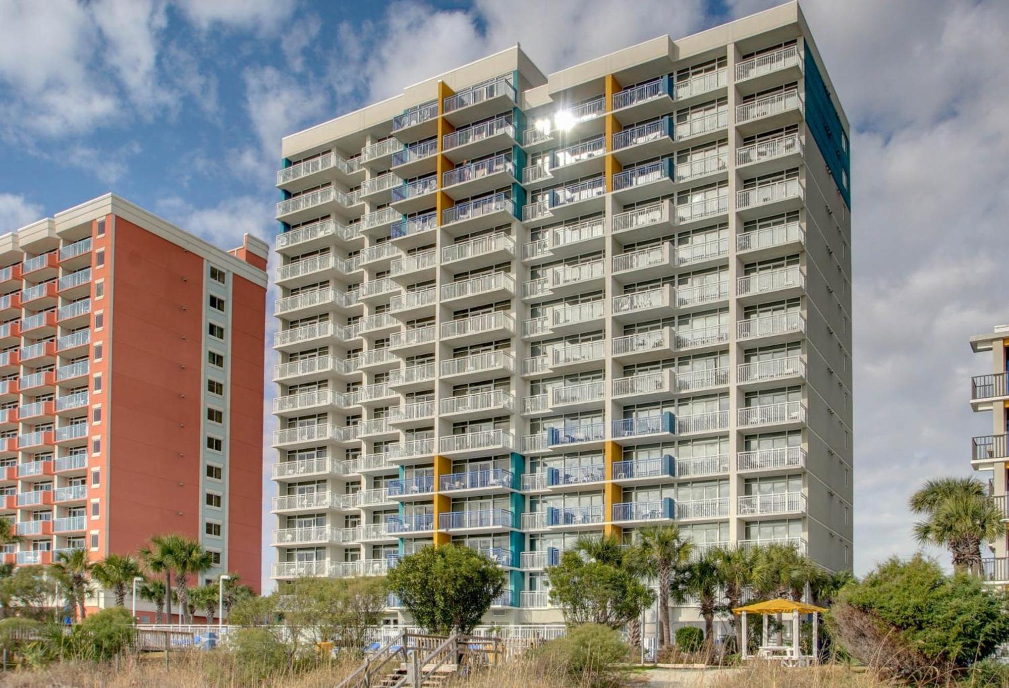 Hosteeva Stunning Atlantica Resort Condo W Ocean-Front Views And Pools マートルビーチ エクステリア 写真